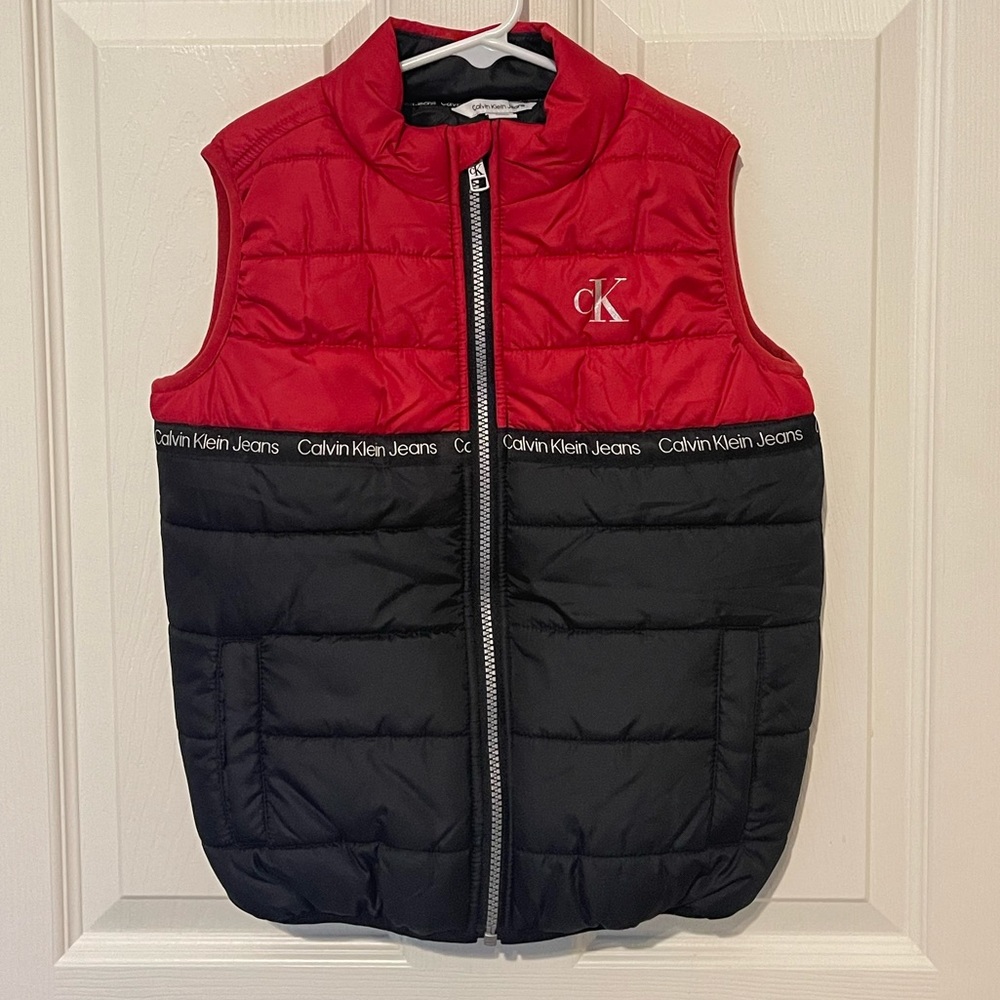 Kids Calvin Klein Puffer Zipper Size 6